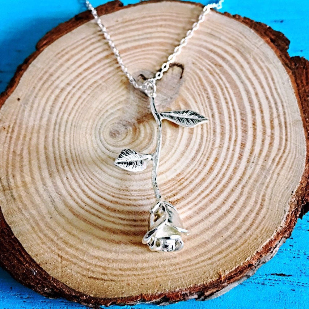 Rose Pendant Necklace