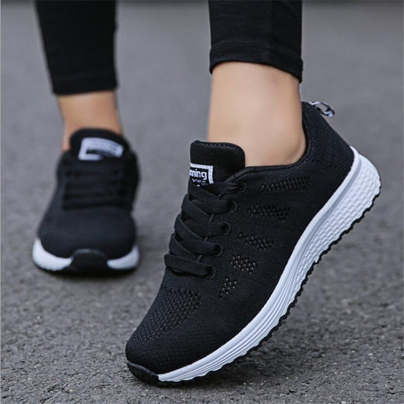 breathable Walking mesh lace up sneakers