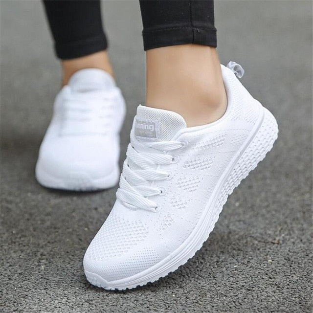 breathable Walking mesh lace up sneakers