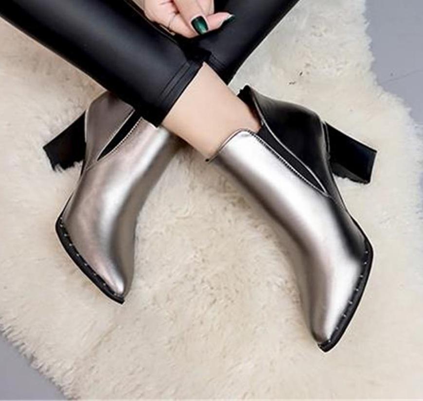 contracted Tide walker Boots