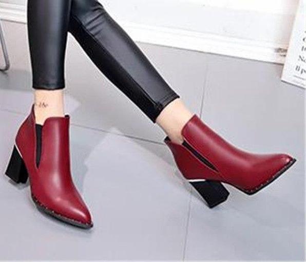 contracted Tide walker Boots