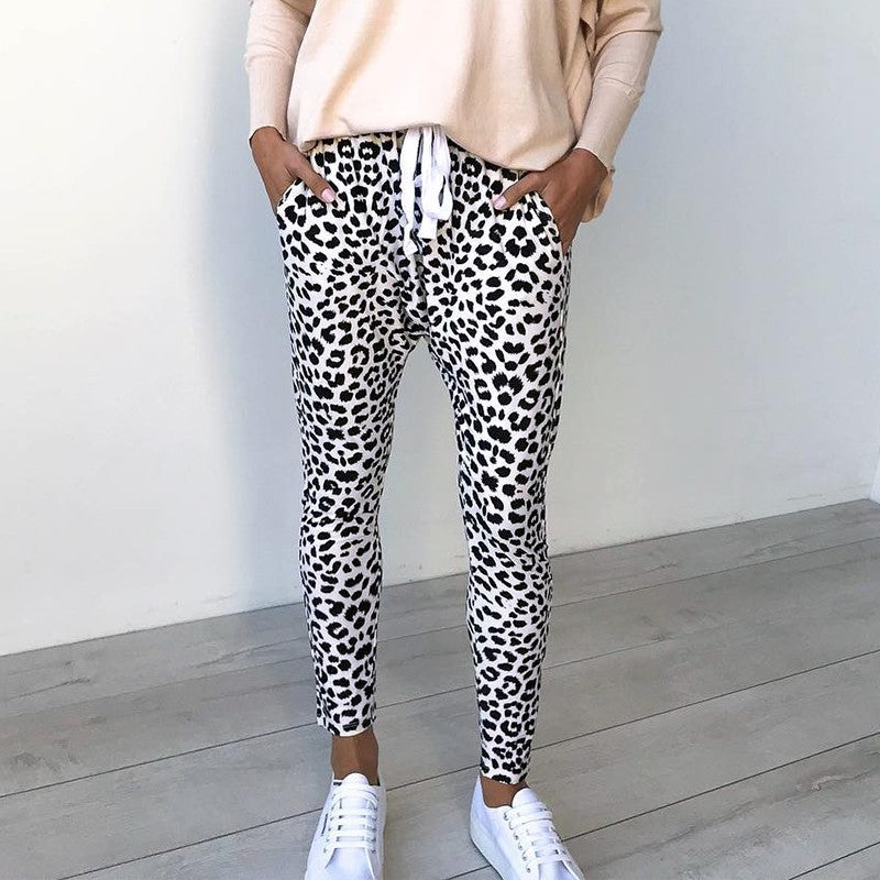 Leopard print skinny pants